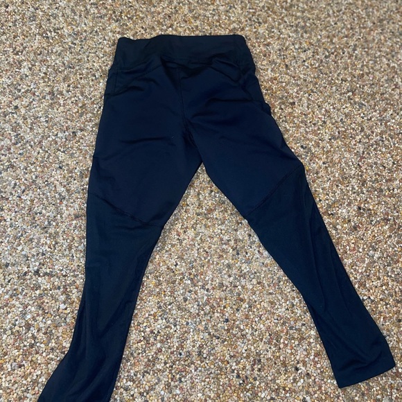 Nike Cropped Leggings - Picture 3 of 4